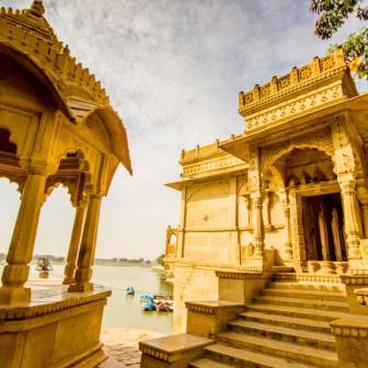 Rural Rajasthan tour with Taj Mahal